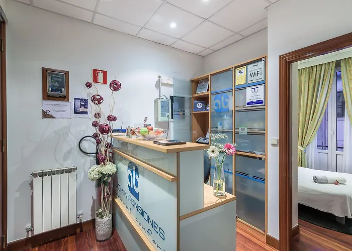 Ab多米尼膳食公寓 *