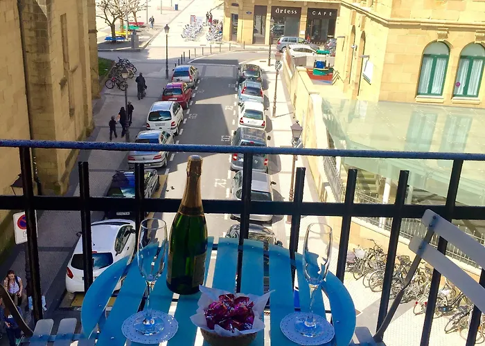 招待所 Ab多米尼膳食公寓 圣塞瓦斯蒂安